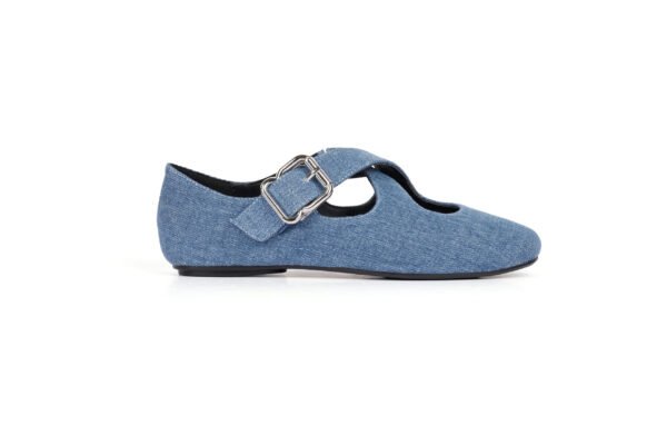Elegant Denim Flats with Comfortable Buckle Detail - Image 5